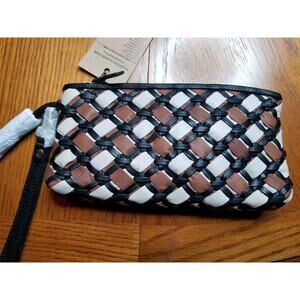 Clever Carriage Woven Leather Wristlet Clutch A100234